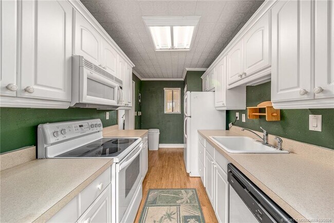 Photo - 5393 SE Miles Grant Rd Unit 207