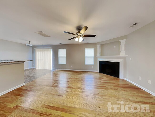 Photo - 931 Rook Rd