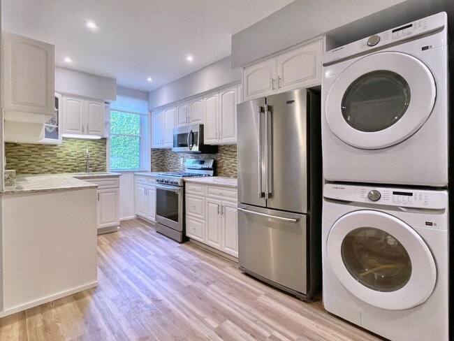 Building Photo - 259 3rd St Unit 3 Rental