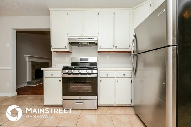 Photo - 235 Nicki Ct