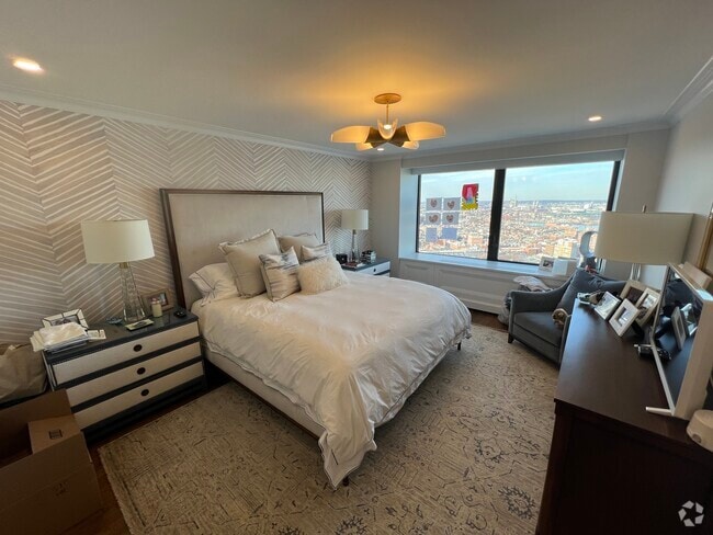 Building Photo - 85 E India Row Unit 37ABC Rental