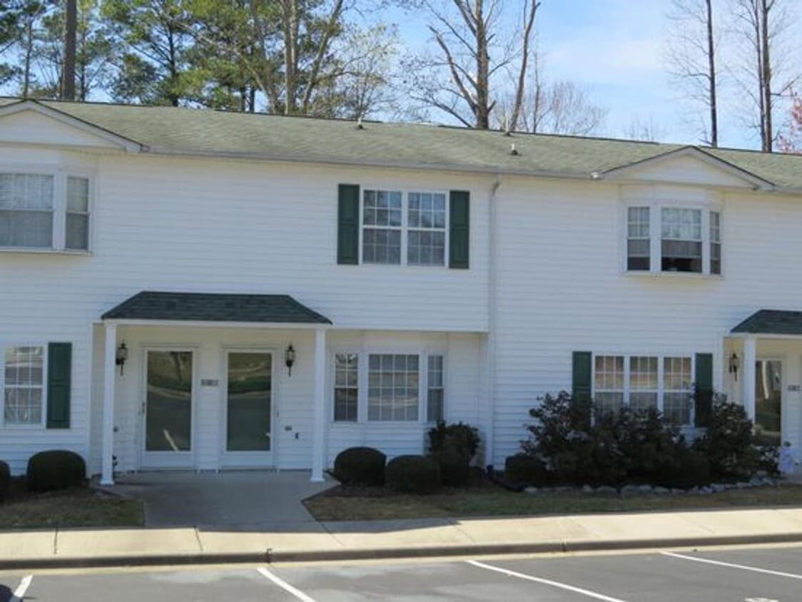 2-bedroom, 2.5 bathroom townhome - 2-bedroom, 2.5 bathroom townhome