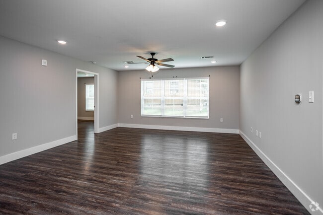 2BR, 2BA - 1,200SF - Living Room