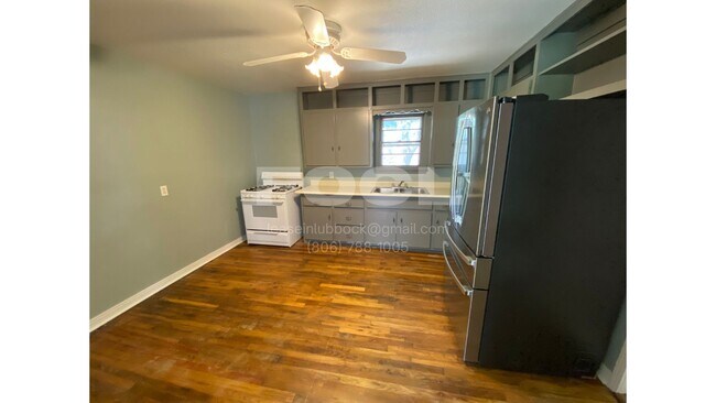 Photo - Spacious Home with a Large Backyard