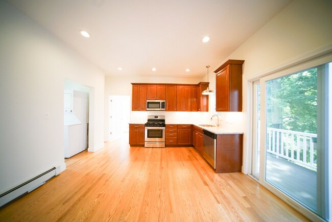 Photo - 48 Cameron Ave Unit 5-bed 2-bath