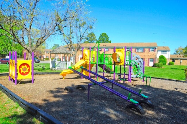 Photo - 356 Cypresswood Ct