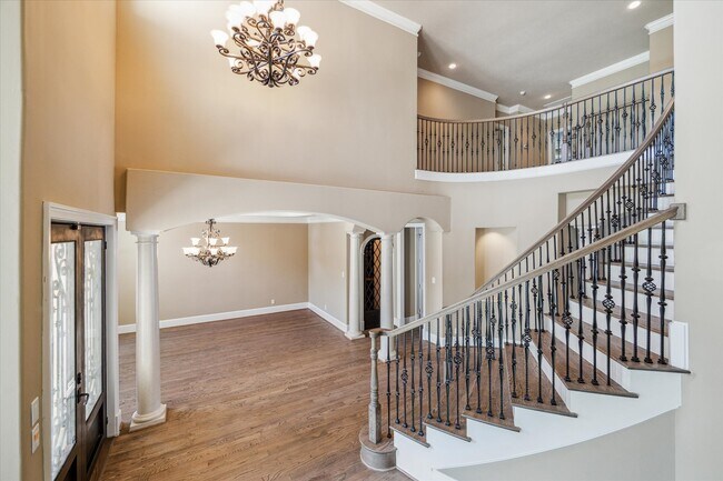 Photo - 3310 Blue Bonnet Blvd