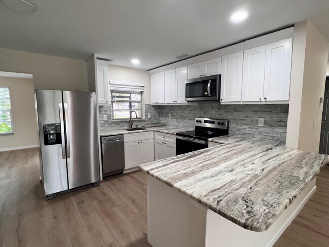 Photo - 7020 Wentworth Way