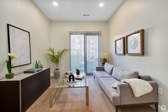1BR, 1BA, Den - 760SF - Living Room
