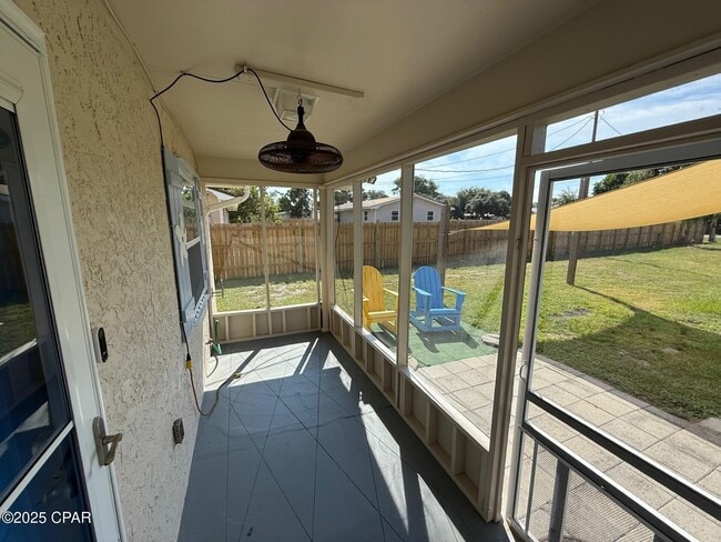 Photo - 10804 Hale Ave