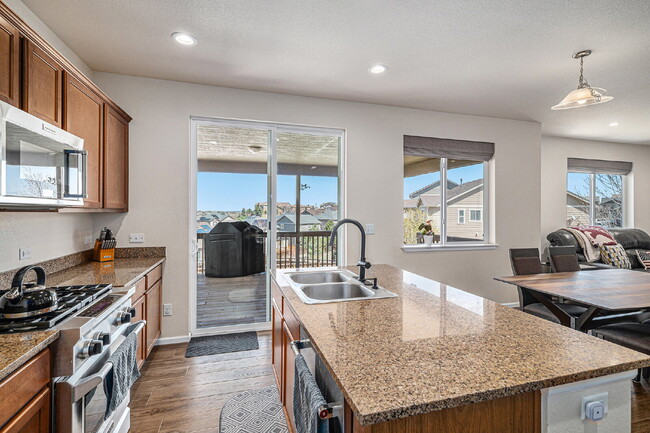 Photo - "Luxurious 5-Bed Oasis with Finished Basem... Apartment