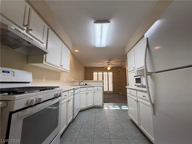 Photo - 2836 Lone Cliff Dr