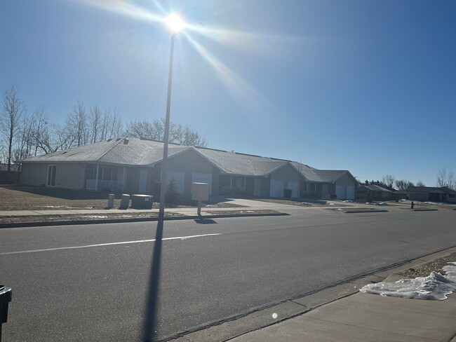 Photo - 1222 Balsam Ave Townhome