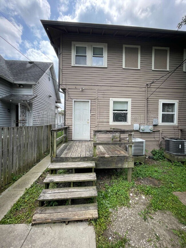Photo - 4214 E Washington St