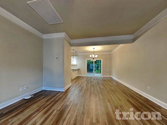 Photo - 124 Swinton Pond Rd