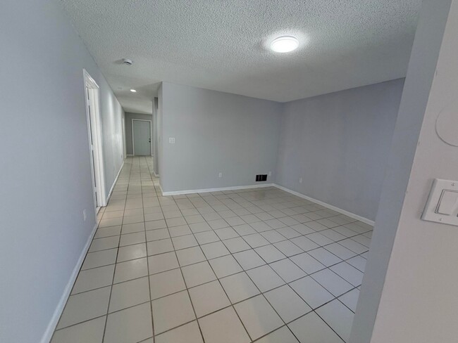 Photo - 182 Sparrow Dr
