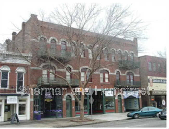 Building Photo - 1030 Broad St Unit 1030I Broad St Rental