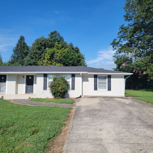 Building Photo - 3456 Fisk Rd Unit B