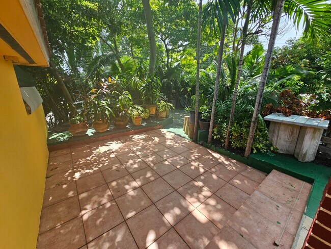 Photo - 1401 SW 76th Ct