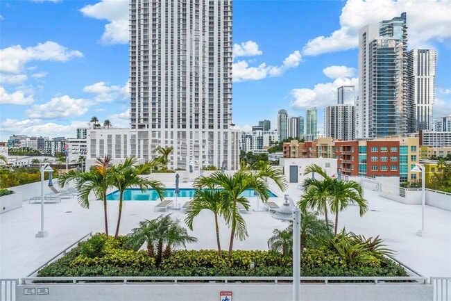 Photo - 275 NE 18th St Unit 708