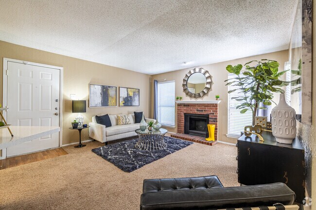 1BR, 1BA - 703SF - Living Room - Greenbriar Apartments