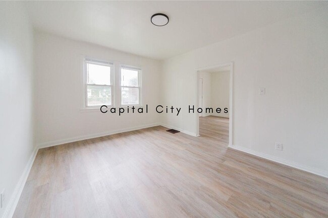 Photo - 1301-1303 N Rural St