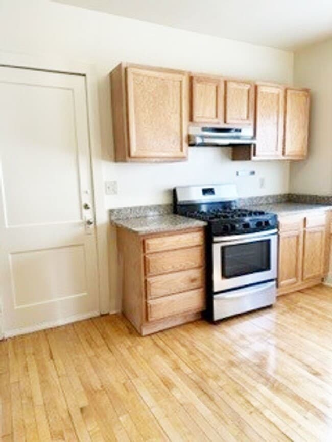 405 Roosevelt Ave Unit Roosevelt 405