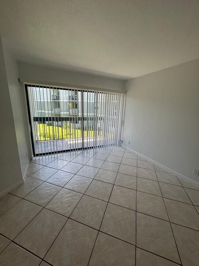 Photo - 2000 N Congress Ave Unit 211