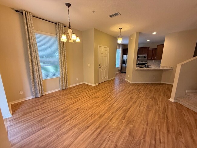 Photo - 3/2.5 Winter Garden Townhouse