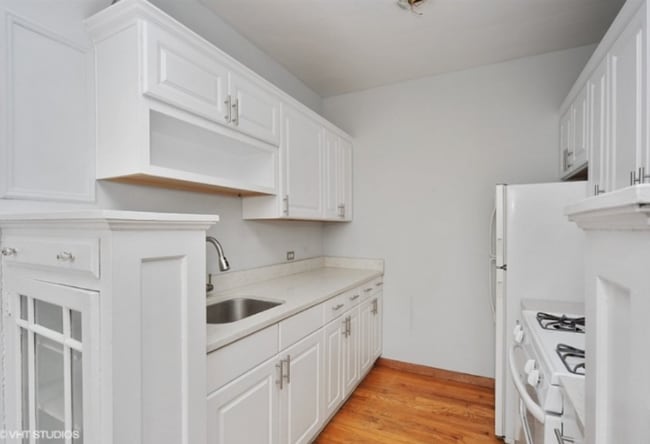 Photo - 650 Central Ave Unidad Studio