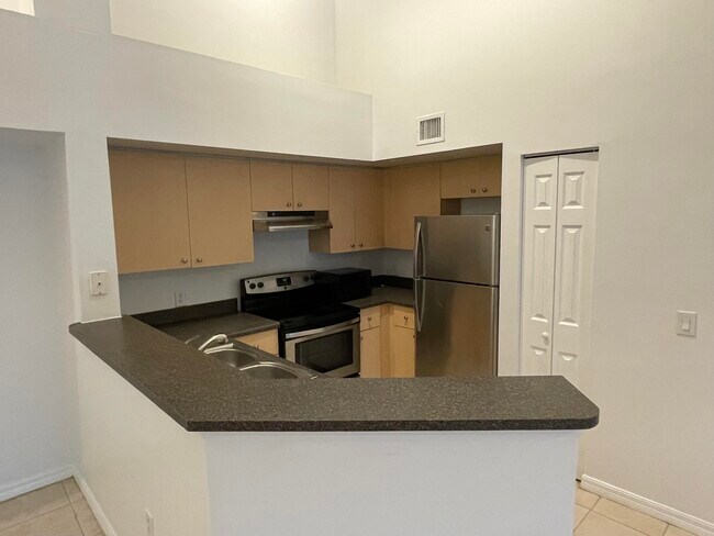 Photo - 4041 San Marino Blvd Unidad 303