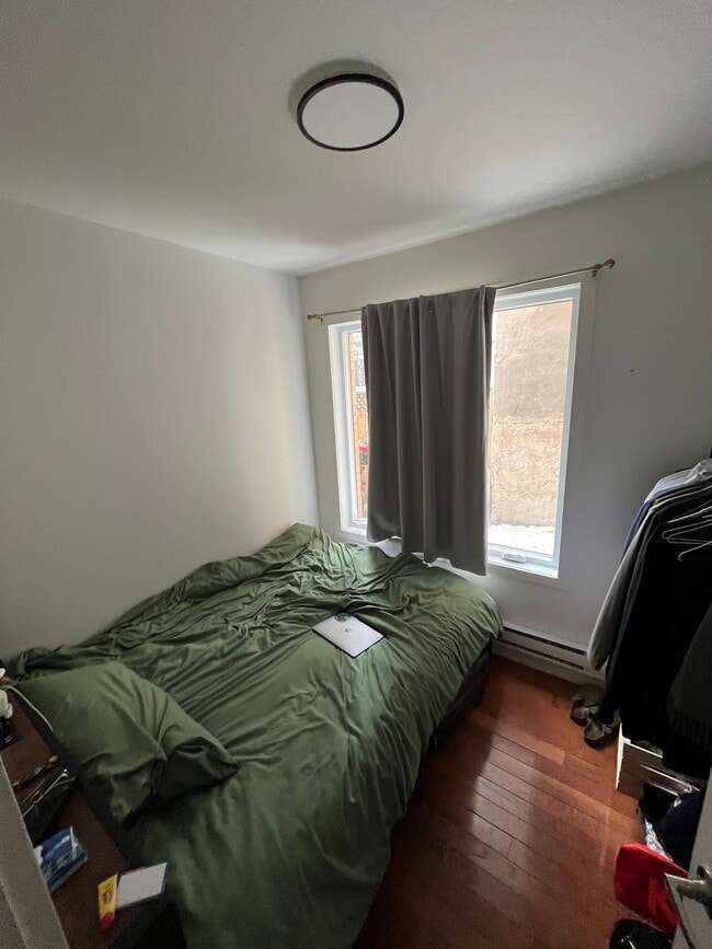 Photo - 3712 Av Coloniale Unit 3712