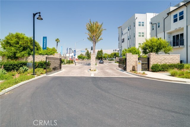 Photo - 1111 W Bushell St