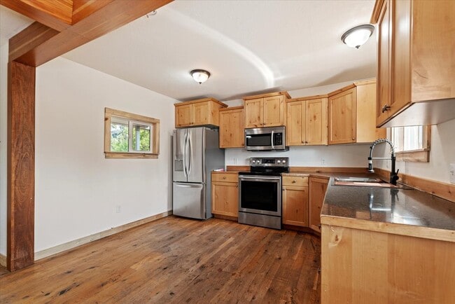 Photo - 203 E Ada St