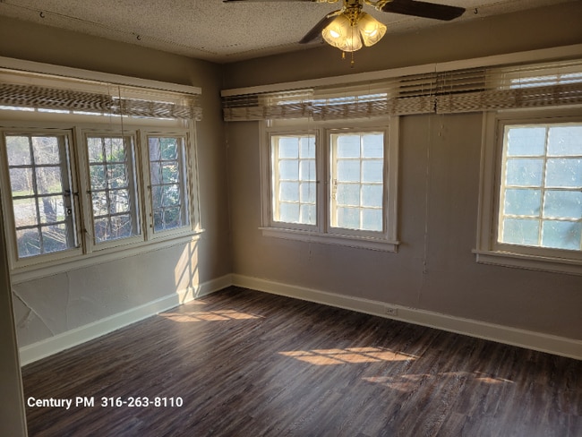 Photo - 3419 Edgemont St Unit 3419