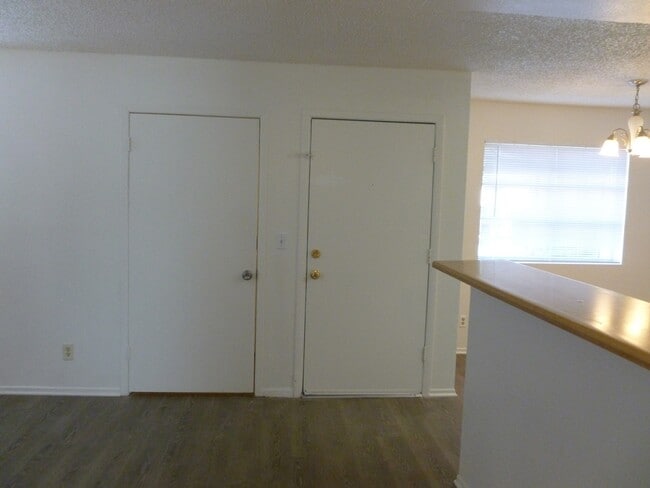 Photo - 2695 Jennydiane Dr Unit B