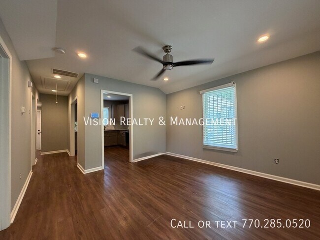 Photo - 374 Paines Ave NW