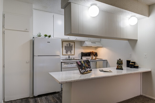 Building Photo - Alturas Eleventh Rental