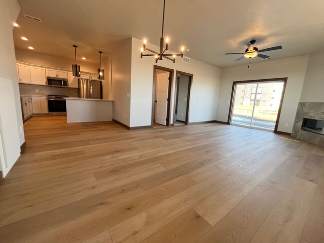 Photo - Newly Built 4 Bed/2.5 Bath Townhome in Aspen Ridge!