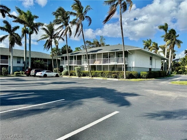 Photo - 1849 Maravilla Ave Condo Unit C6