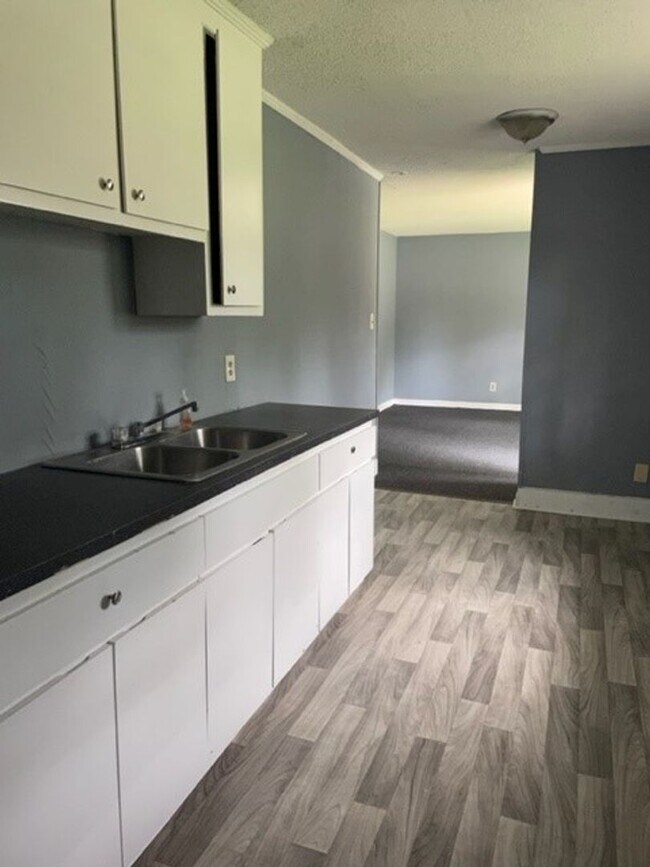 3 Bedroom / 1 Bath home in Central Valdosta Rental House Rental in Valdosta, GA