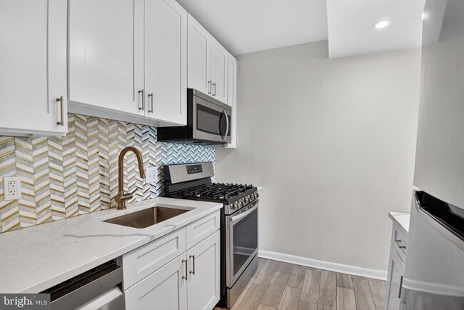 Photo - 4201 Cathedral Ave NW Unit 1012W