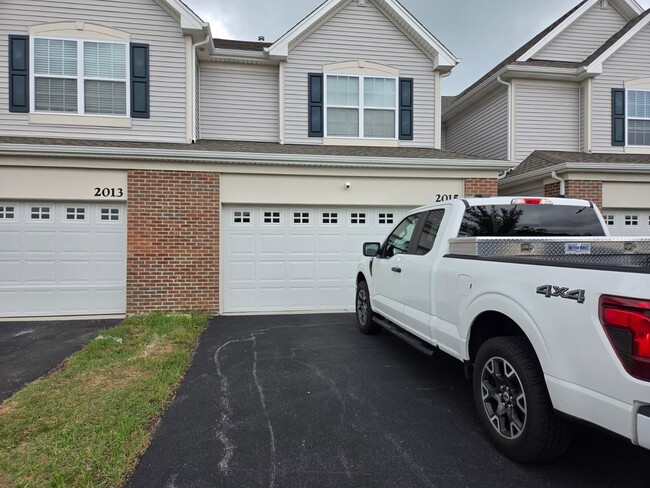 Photo - 2015 Pembridge Ln
