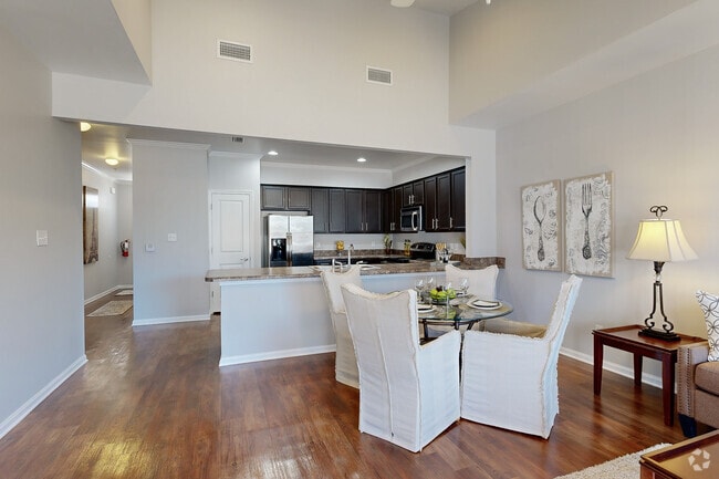 2BD 2BA 1,566SF