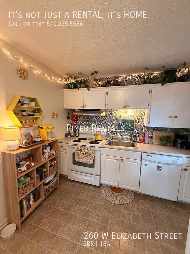 Photo - 260 W Elizabeth St