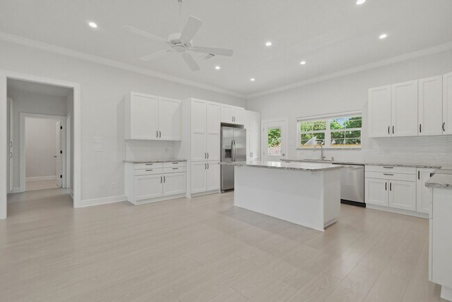 Photo - 3418 Shadowcrest Ln