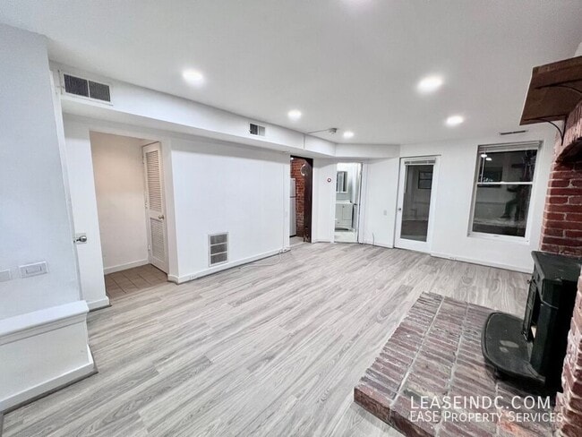 Photo - 1007 New Hampshire Ave NW Unit #1