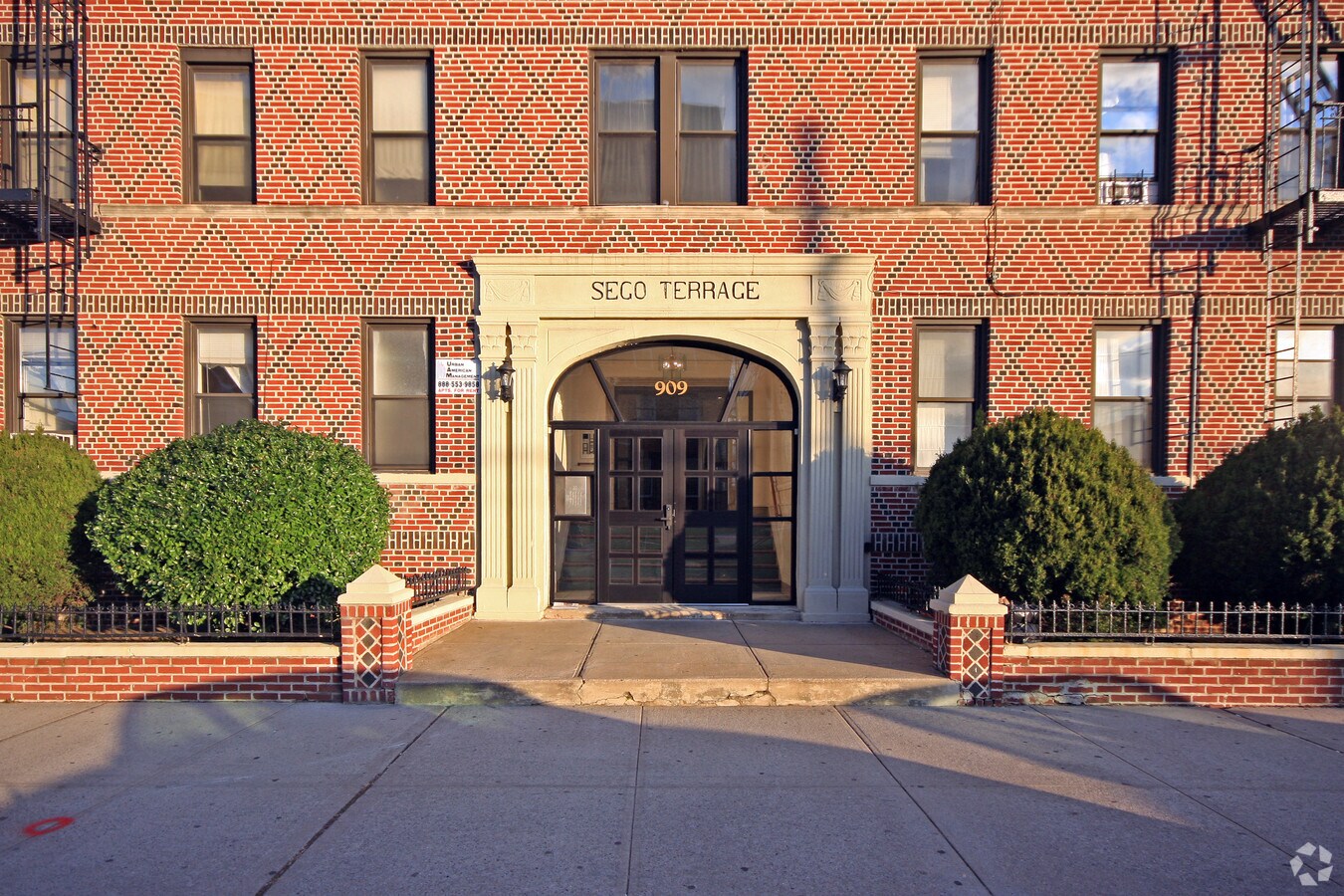 Photo - Seco Terrace