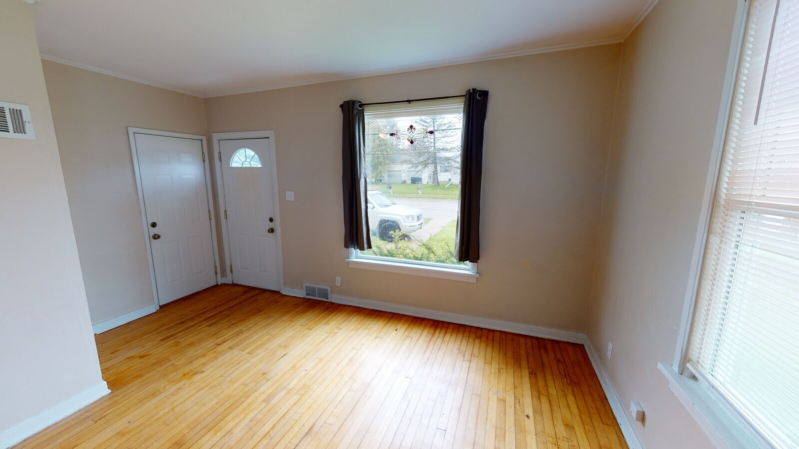 Photo - 1339 Rhode Island St