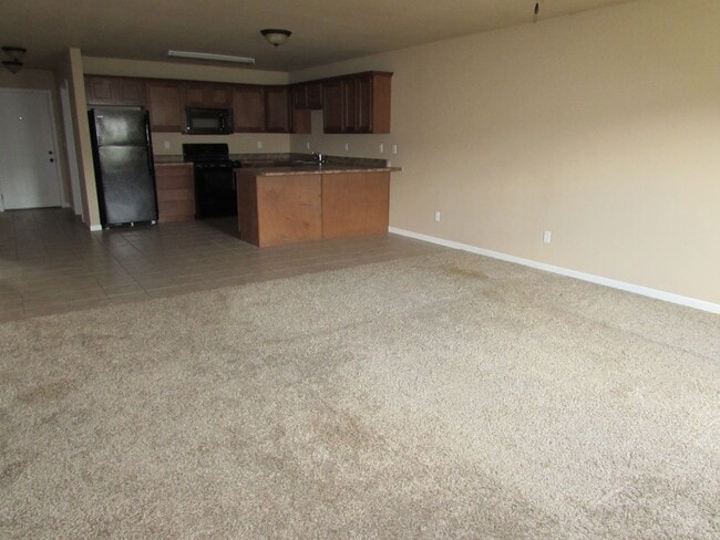 Photo - 6734-MF2-E2 Unit B